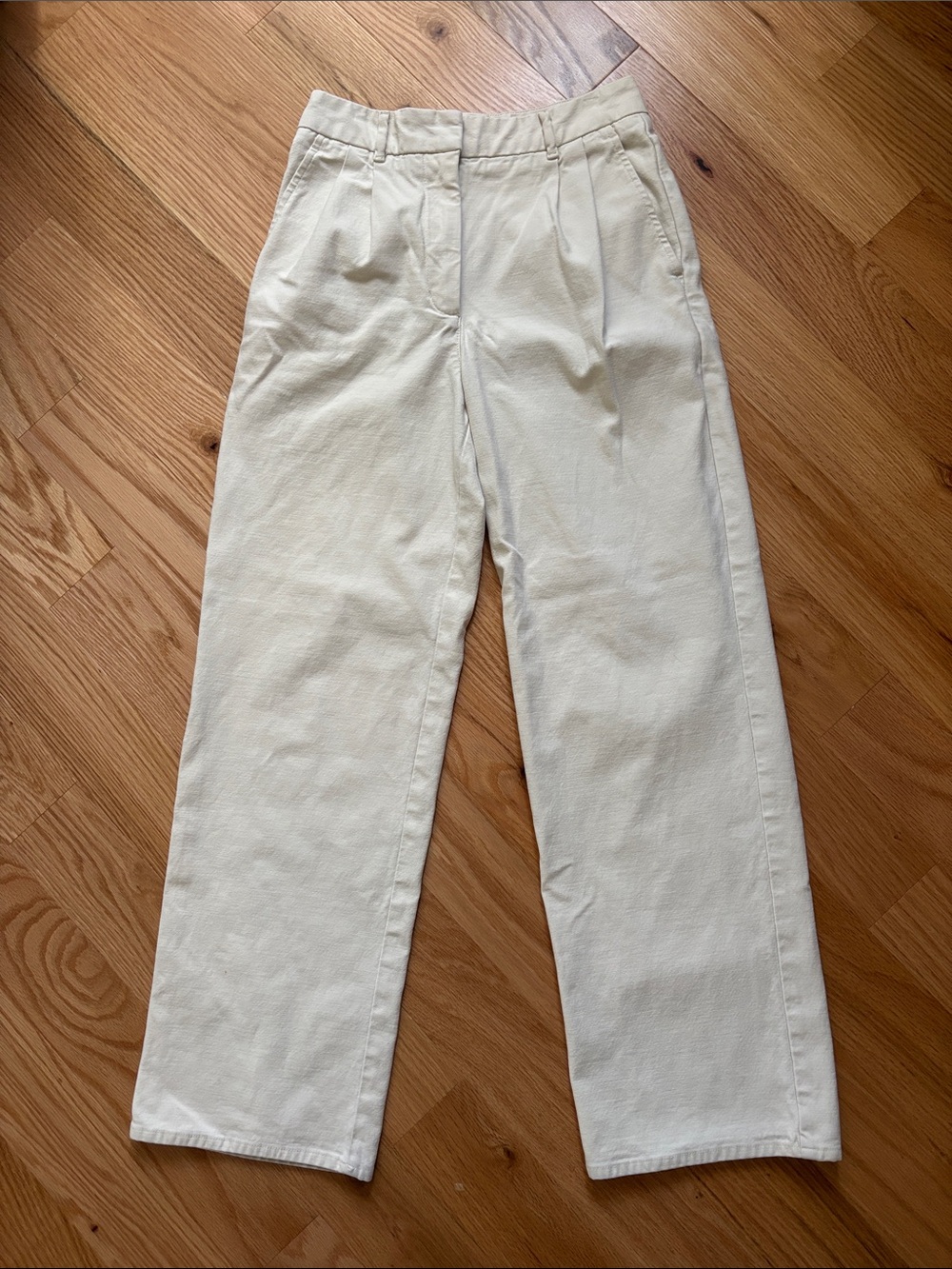 Wilfred Off-White Pleated Wide-Leg Trousers